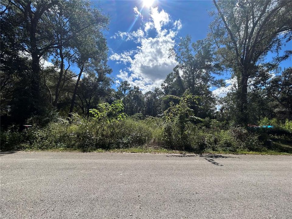 En Venta: $33,000 (0.24 acres)