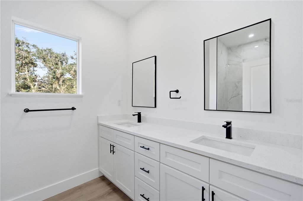 For Sale: $299,000 (3 beds, 2 baths, 1492 Square Feet)