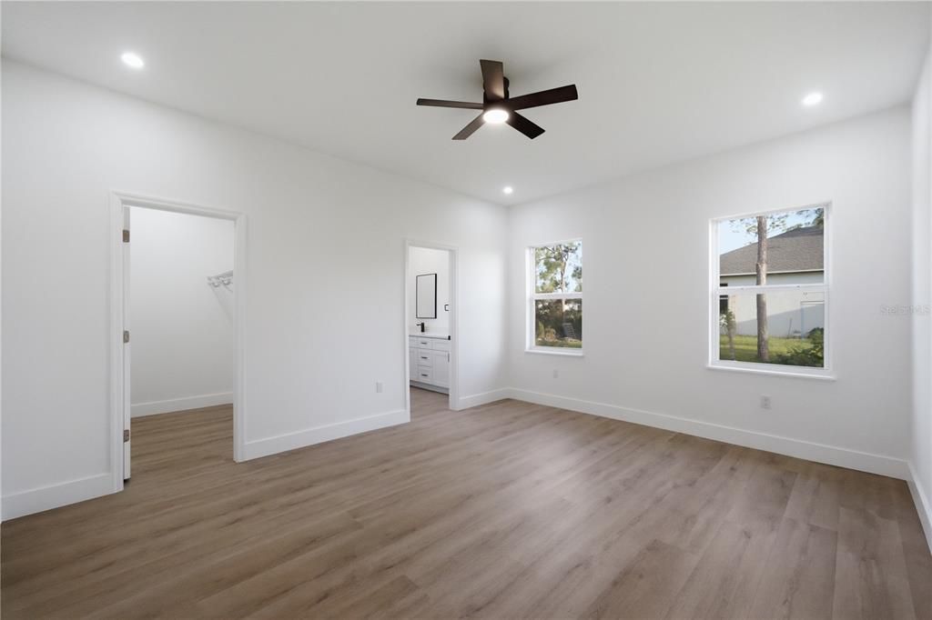 For Sale: $299,000 (3 beds, 2 baths, 1492 Square Feet)