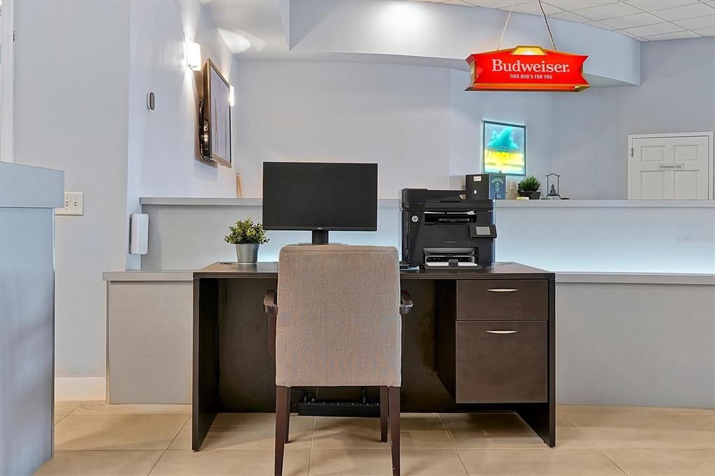For Sale: $219,000 (2 beds, 2 baths, 1161 Square Feet)