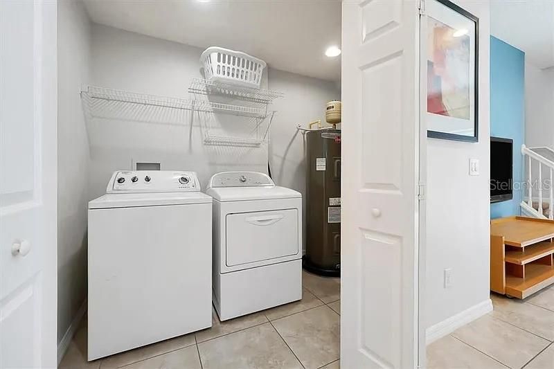 For Sale: $219,000 (2 beds, 2 baths, 1161 Square Feet)