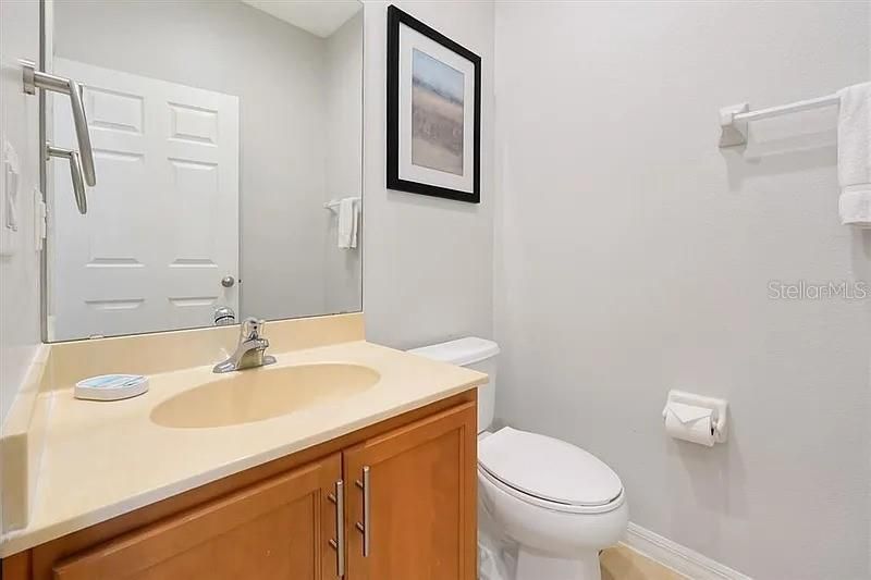 For Sale: $219,000 (2 beds, 2 baths, 1161 Square Feet)