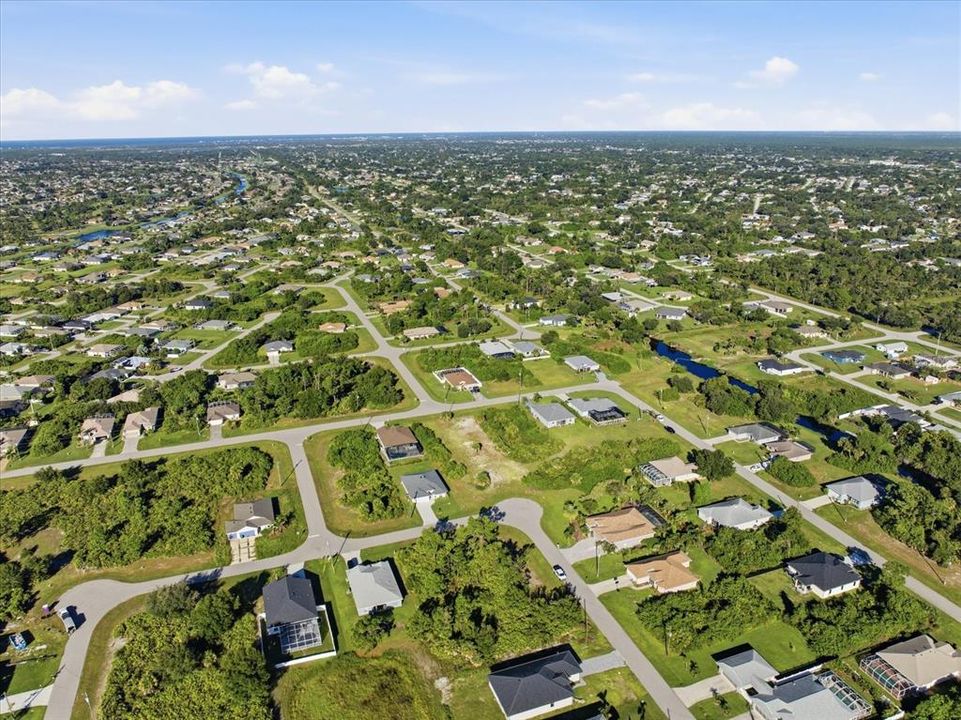 待售: $23,000 (0.18 acres)