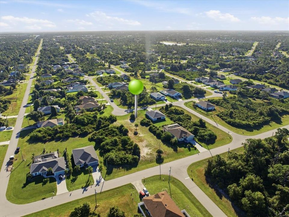 待售: $23,000 (0.18 acres)