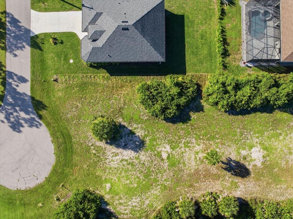 待售: $23,000 (0.18 acres)