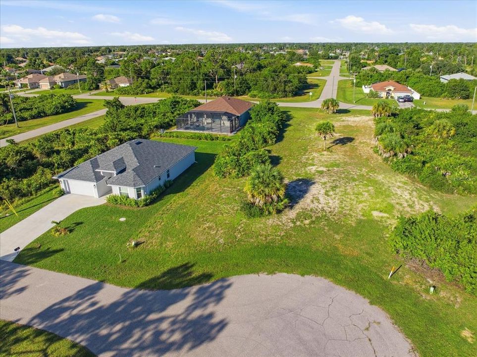 待售: $23,000 (0.18 acres)