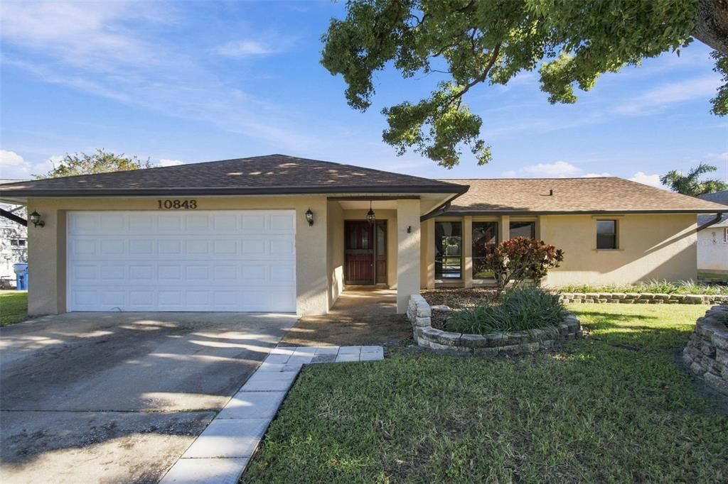 For Rent: $3,000 (3 beds, 2 baths, 1854 Square Feet)