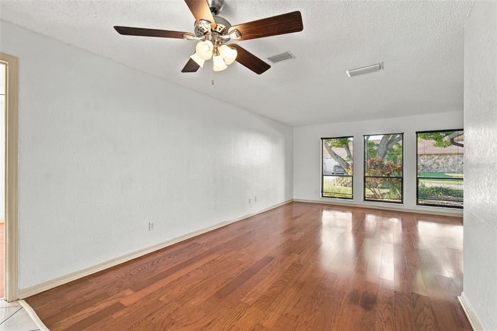 For Rent: $3,000 (3 beds, 2 baths, 1854 Square Feet)