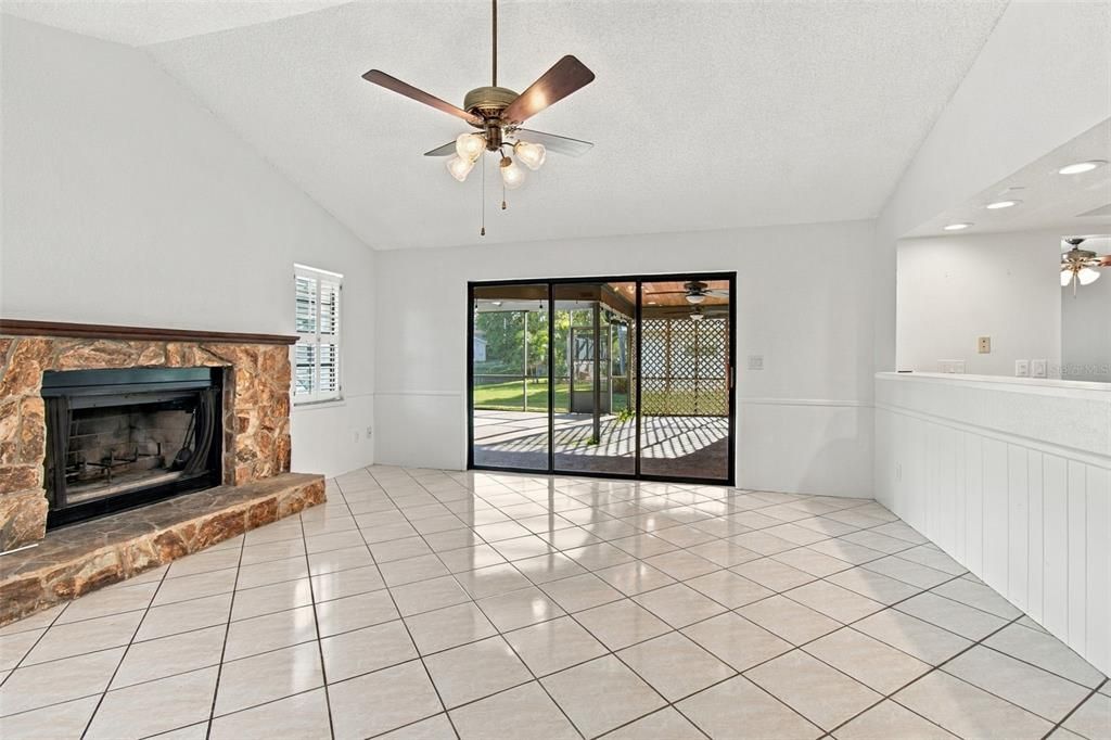 For Rent: $3,000 (3 beds, 2 baths, 1854 Square Feet)