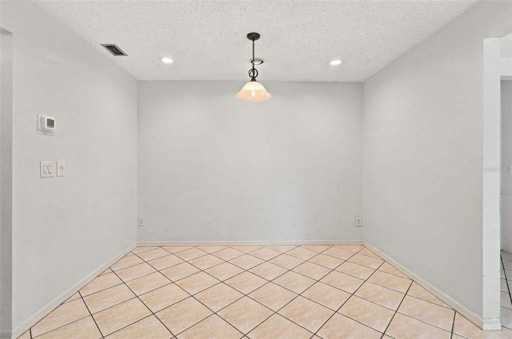 For Rent: $3,000 (3 beds, 2 baths, 1854 Square Feet)