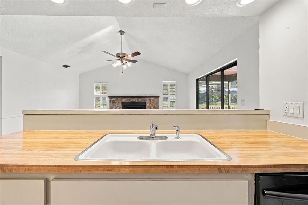 For Rent: $3,000 (3 beds, 2 baths, 1854 Square Feet)