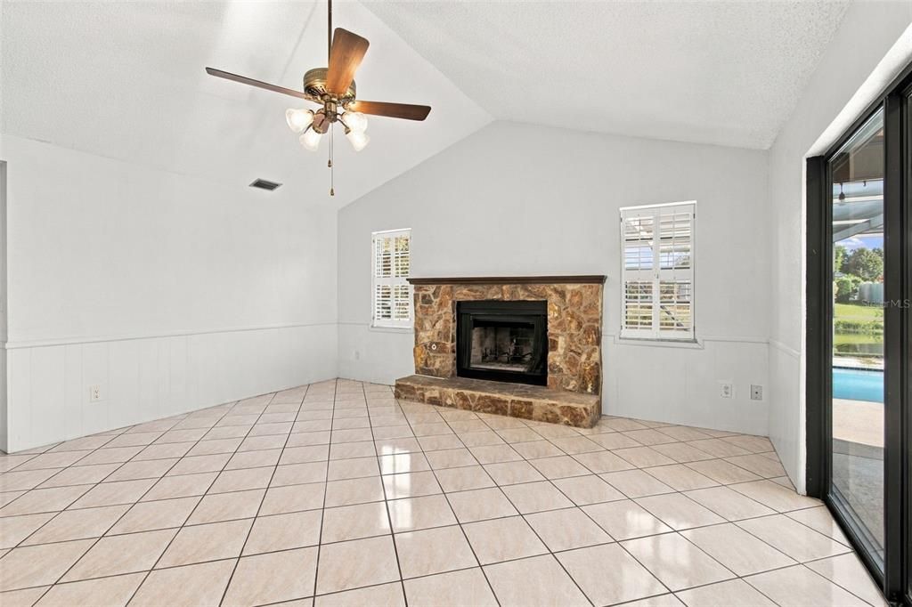 For Rent: $3,000 (3 beds, 2 baths, 1854 Square Feet)