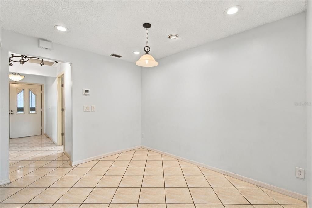 For Rent: $3,000 (3 beds, 2 baths, 1854 Square Feet)