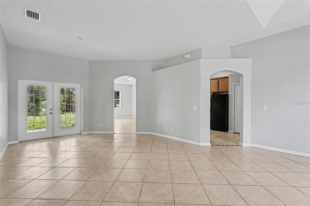 For Sale: $269,950 (3 beds, 2 baths, 1698 Square Feet)