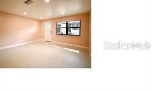 For Rent: $1,395 (1 beds, 1 baths, 660 Square Feet)