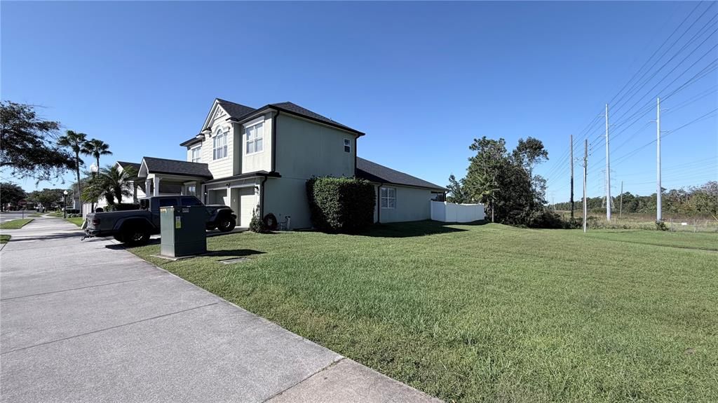 For Sale: $680,000 (4 beds, 2 baths, 2565 Square Feet)
