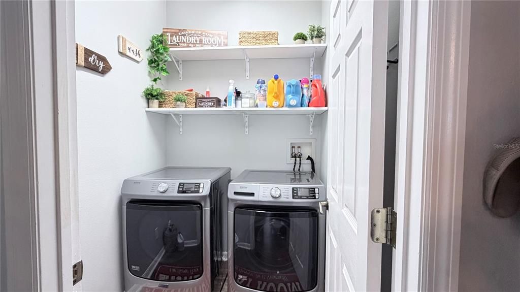 For Sale: $680,000 (4 beds, 2 baths, 2565 Square Feet)