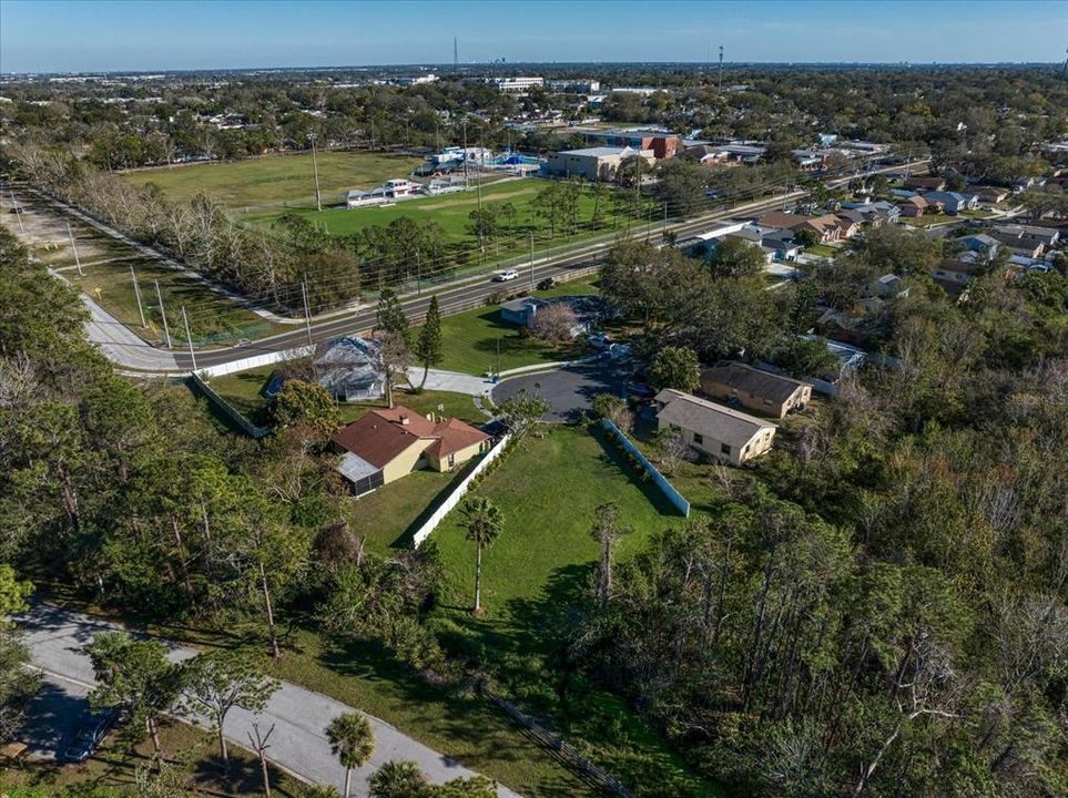 На продажу: $195,000 (0.29 acres)