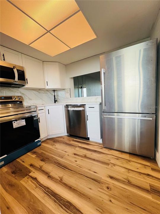 For Rent: $2,100 (2 beds, 2 baths, 1050 Square Feet)