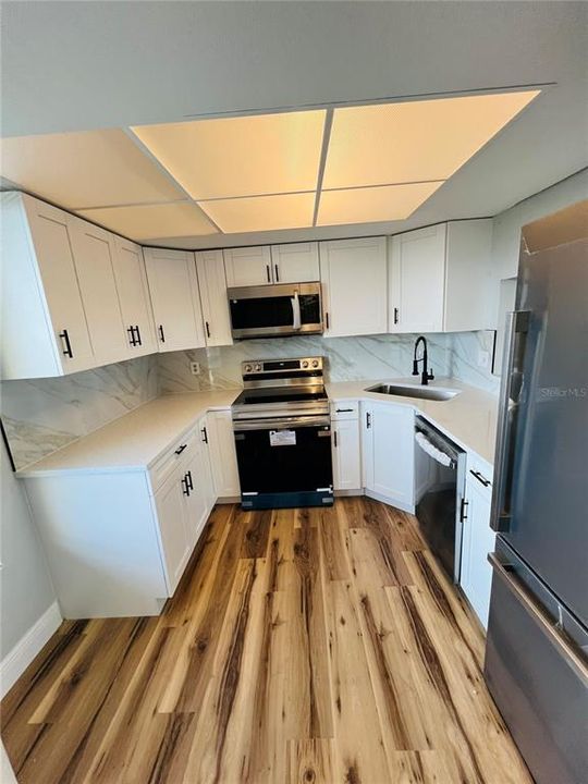 For Rent: $2,100 (2 beds, 2 baths, 1050 Square Feet)