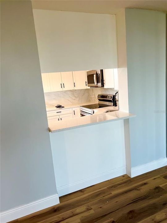 For Rent: $2,100 (2 beds, 2 baths, 1050 Square Feet)