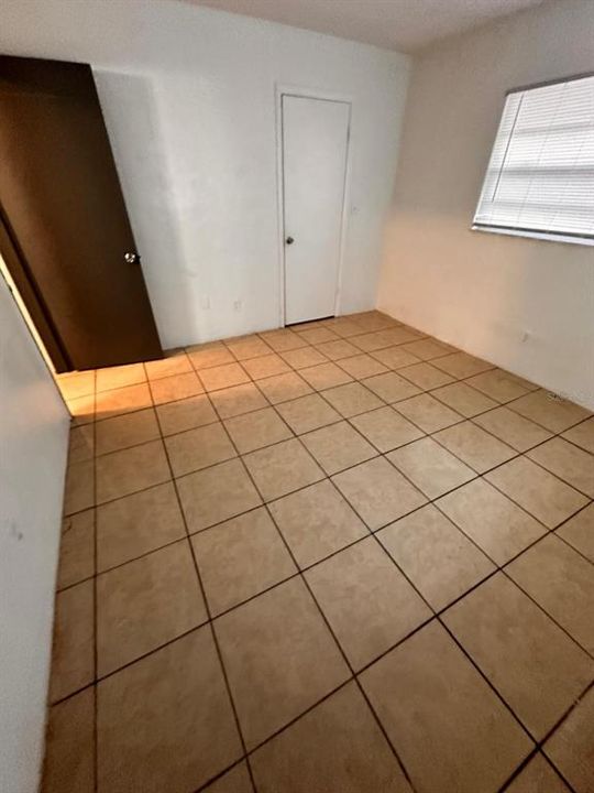 En Renta: $950 (2 camas, 1 baños, 800 Pies cuadrados)