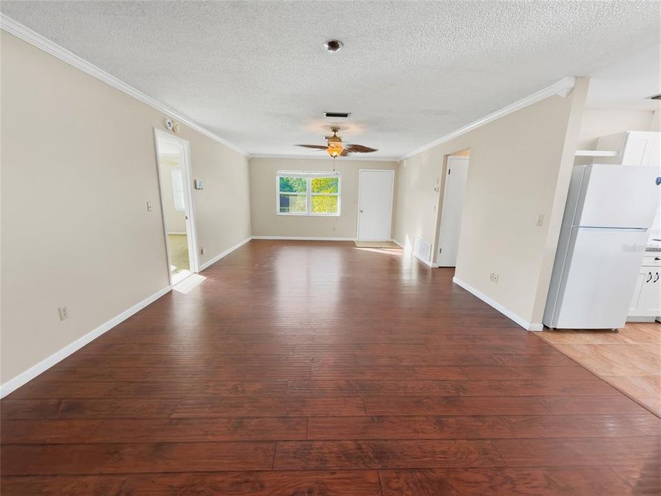 En Venta: $269,900 (2 camas, 2 baños, 1315 Pies cuadrados)