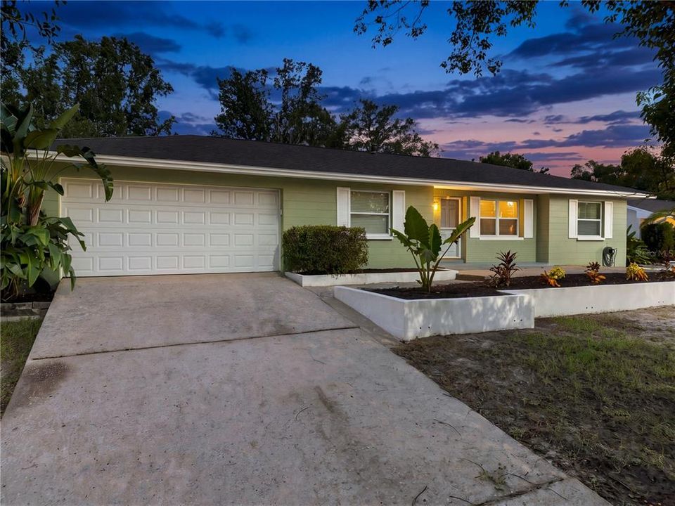 En Venta: $269,900 (2 camas, 2 baños, 1315 Pies cuadrados)