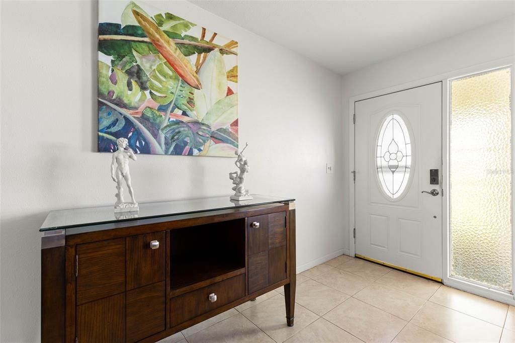 For Sale: $375,000 (2 beds, 2 baths, 1246 Square Feet)