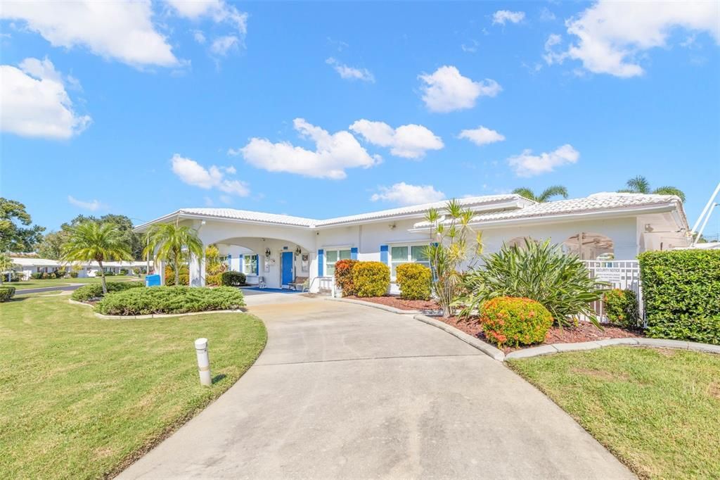 For Sale: $375,000 (2 beds, 2 baths, 1246 Square Feet)