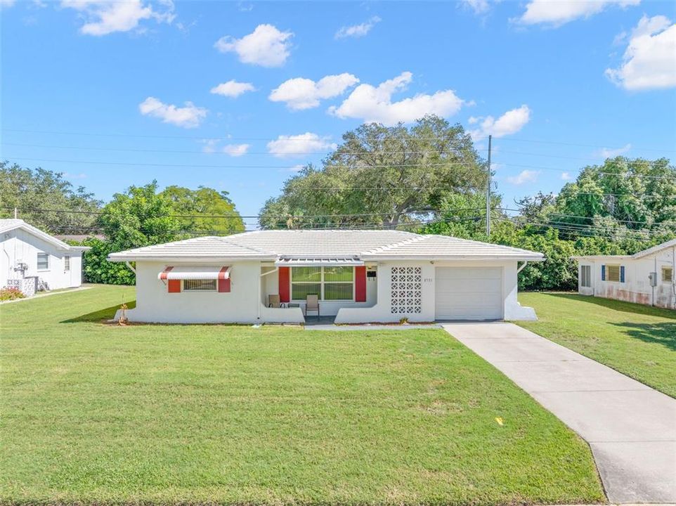 For Sale: $375,000 (2 beds, 2 baths, 1246 Square Feet)
