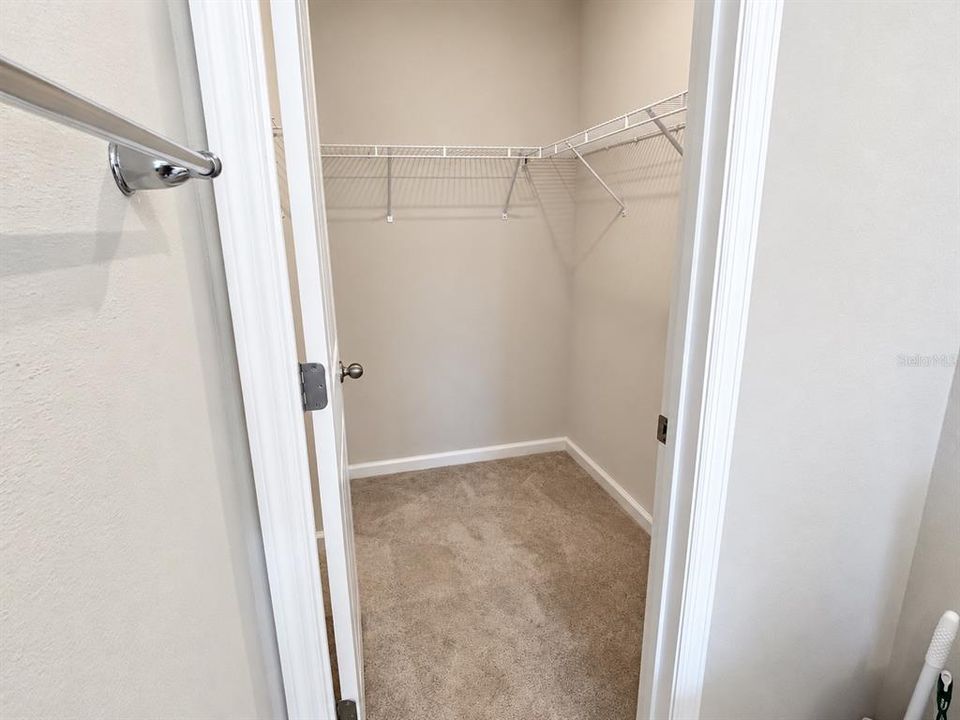 En Venta: $300,000 (3 camas, 2 baños, 1431 Pies cuadrados)