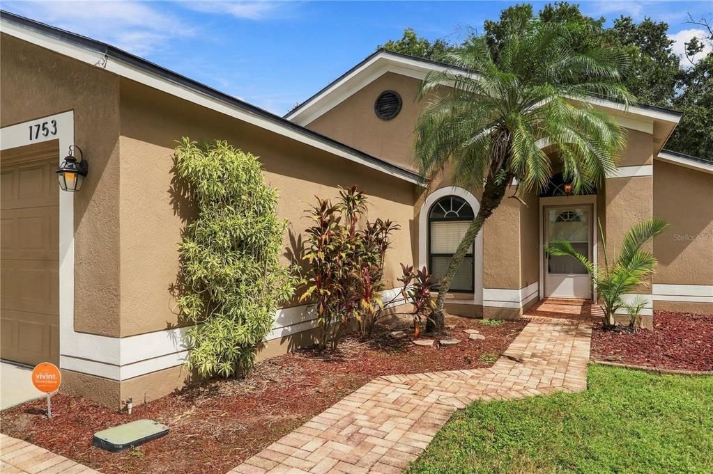 For Sale: $339,900 (3 beds, 2 baths, 1412 Square Feet)
