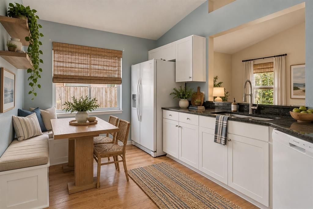 For Sale: $339,900 (3 beds, 2 baths, 1412 Square Feet)