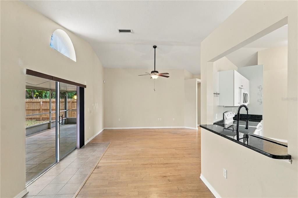 For Sale: $339,900 (3 beds, 2 baths, 1412 Square Feet)