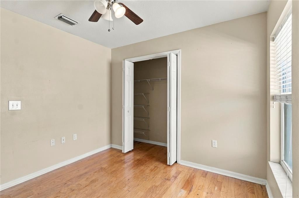 For Sale: $339,900 (3 beds, 2 baths, 1412 Square Feet)