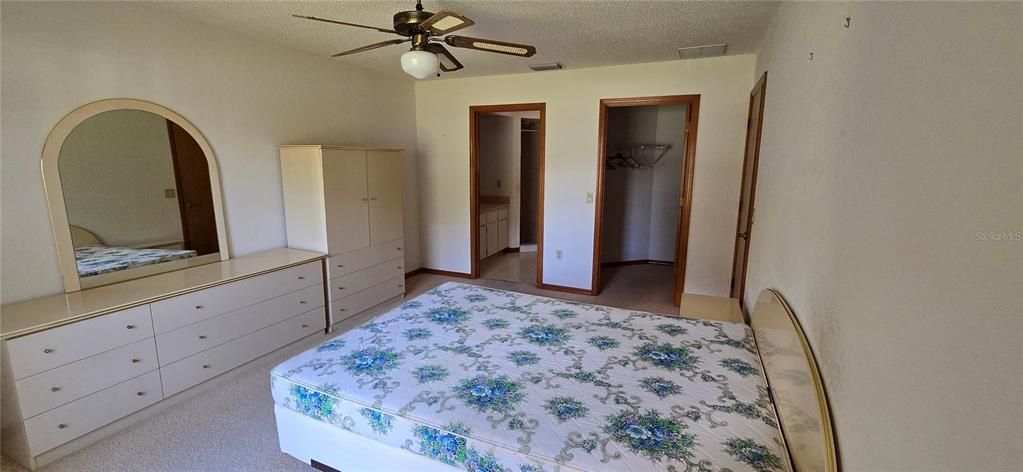 En Venta: $247,500 (3 camas, 2 baños, 1633 Pies cuadrados)