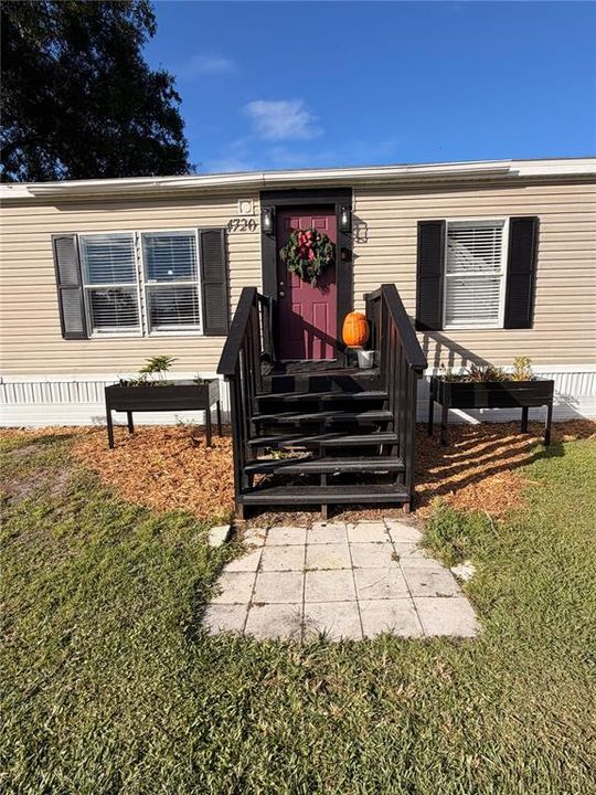 For Sale: $199,999 (3 beds, 2 baths, 1568 Square Feet)