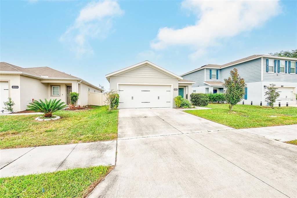 For Sale: $325,000 (3 beds, 2 baths, 1500 Square Feet)