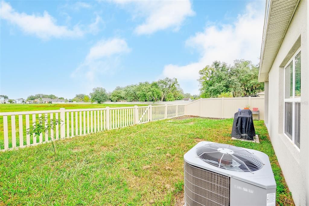 For Sale: $325,000 (3 beds, 2 baths, 1500 Square Feet)