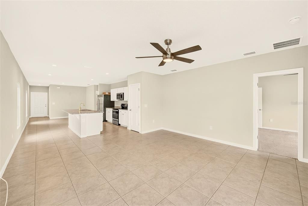 For Sale: $325,000 (3 beds, 2 baths, 1500 Square Feet)