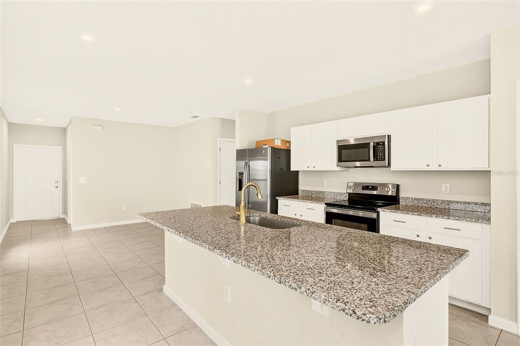 For Sale: $325,000 (3 beds, 2 baths, 1500 Square Feet)