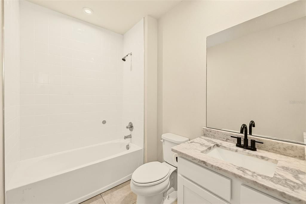 For Sale: $325,000 (3 beds, 2 baths, 1500 Square Feet)
