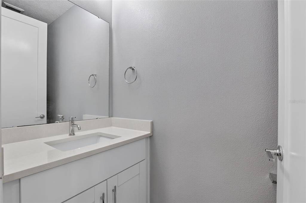 En Renta: $3,200 (3 camas, 3 baños, 1736 Pies cuadrados)