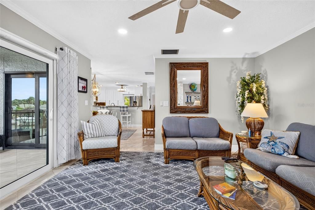 For Sale: $335,000 (2 beds, 2 baths, 1487 Square Feet)