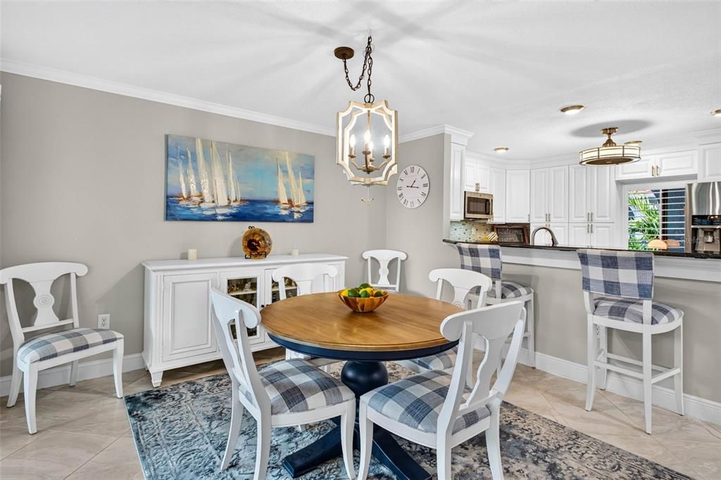For Sale: $335,000 (2 beds, 2 baths, 1487 Square Feet)