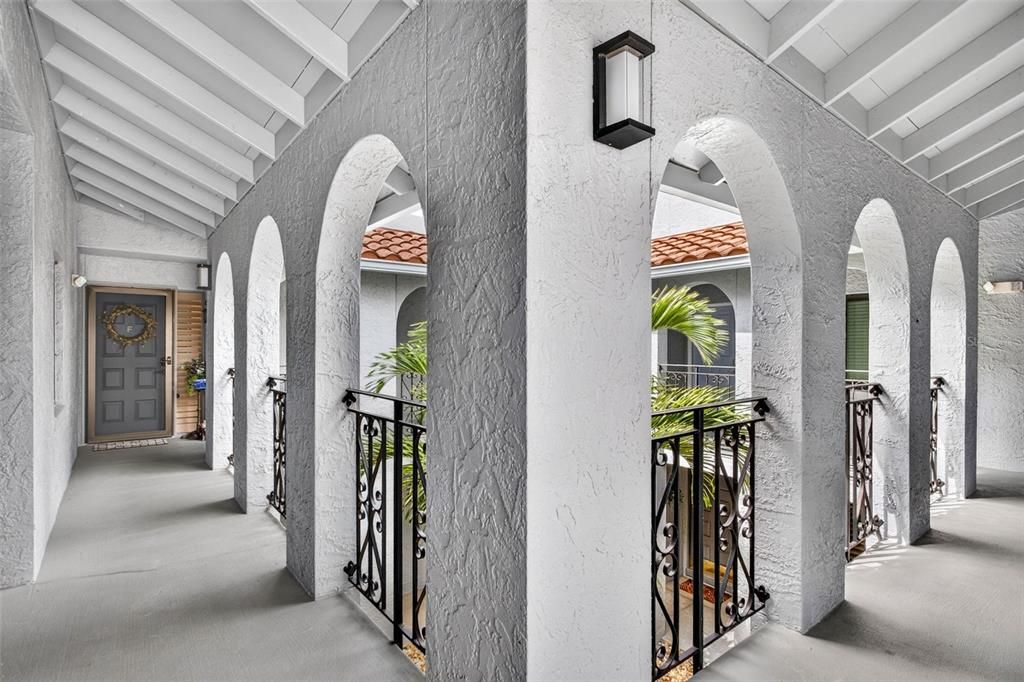 For Sale: $335,000 (2 beds, 2 baths, 1487 Square Feet)