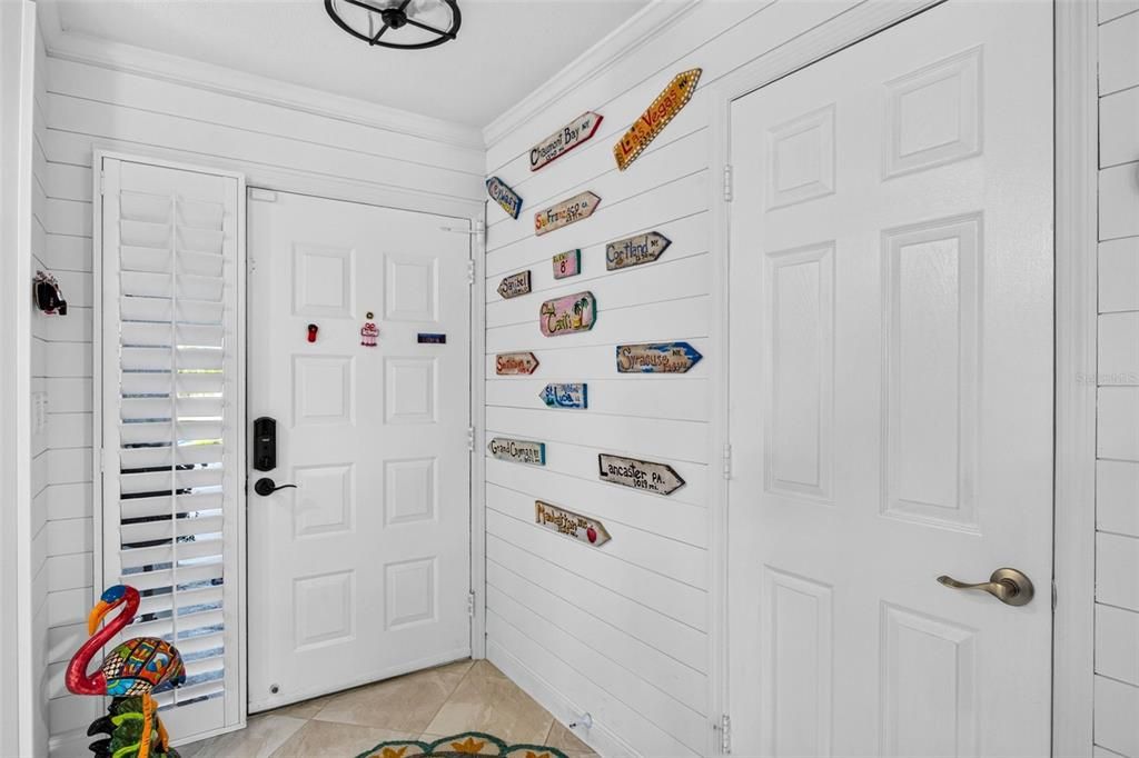 For Sale: $335,000 (2 beds, 2 baths, 1487 Square Feet)