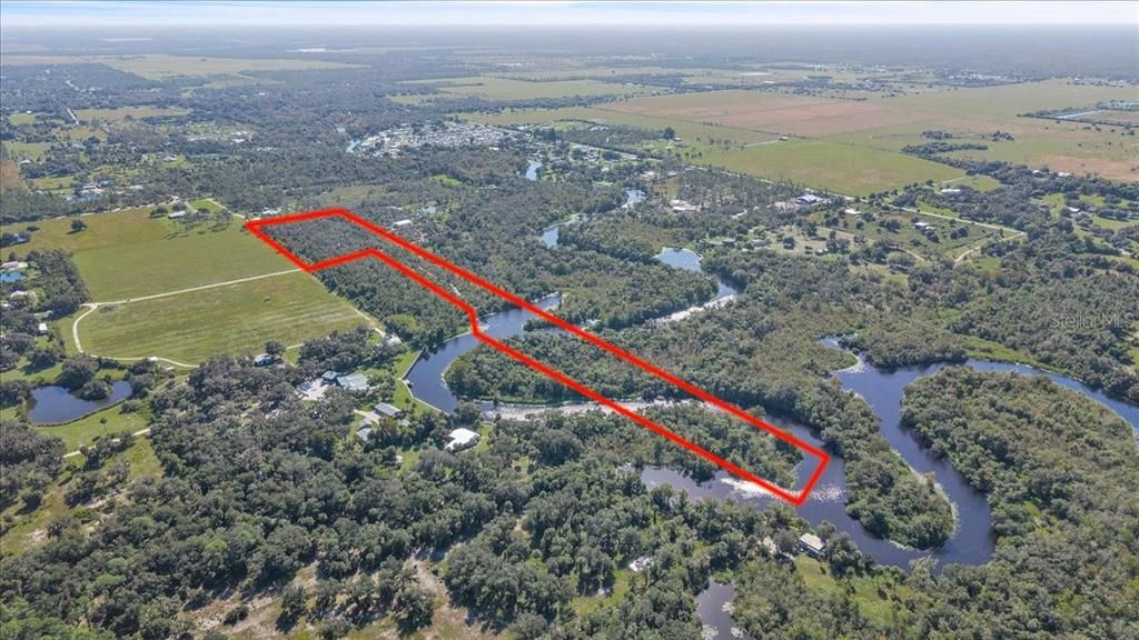 На продажу: $305,000 (12.40 acres)