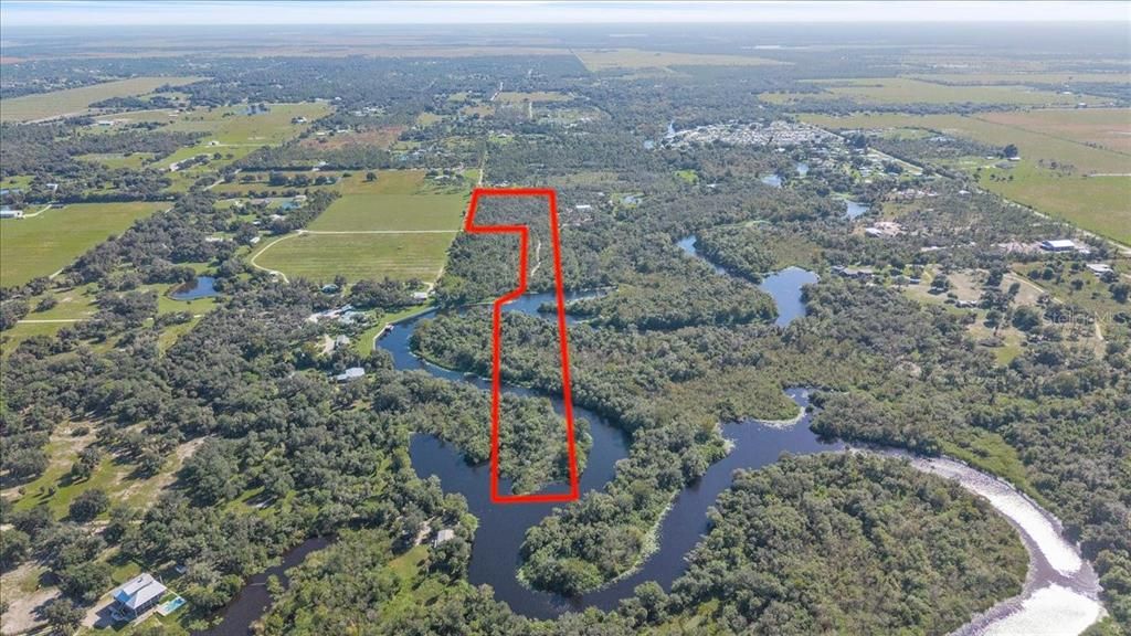 На продажу: $305,000 (12.40 acres)